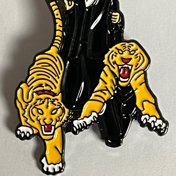 Scarface Tony Montana Gun Tigers Hat Pin Streetwear Hats Bag Fitted New Era - Picture 3 of 7